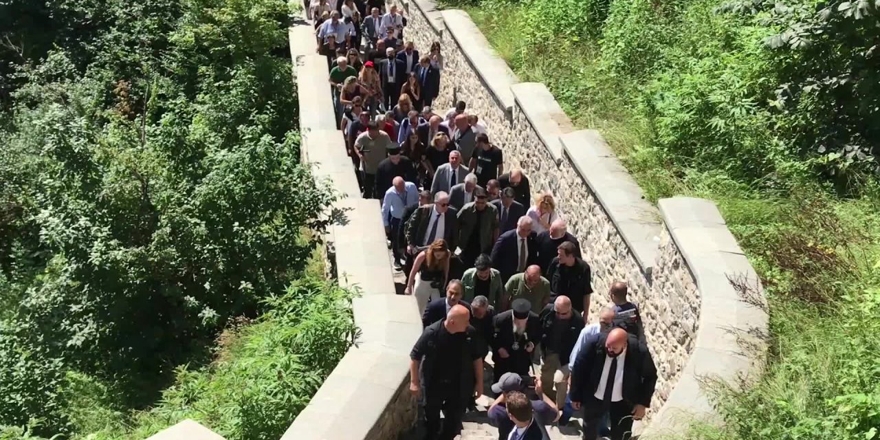 SÜMELA MANASTIRI'NDA 9. AYİN DÜZENLENDİ. FENER RUM PATRİĞİ BARTHOLOMEOS: “BİRBİRİMİZİ DAHA İYİ TANIYALIM, İNSANLARI SEVELİM, FARKLI KÜLTÜRLERİ SAYALIM. BU TOPRAKLAR ÖRNEK OLSUN"