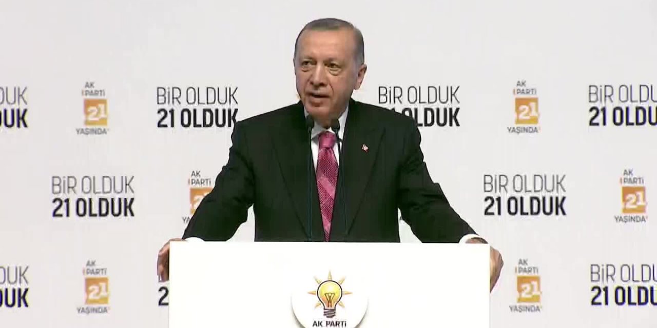 ERDOĞAN, AKP’NİN 21. KURULUŞ YIL DÖNÜMÜNDE KONUŞTU: “KÖRÜKLENMEK İSTENİLEN IRKÇI VE MEZHEPÇİ NEFRETİN MİLLETİMİZİN BİRLİĞİNİ, BERABERLİĞİNİ, ZEDELEMESİNE ZİNHAR MÜSAADE ETMEYECEĞİZ”
