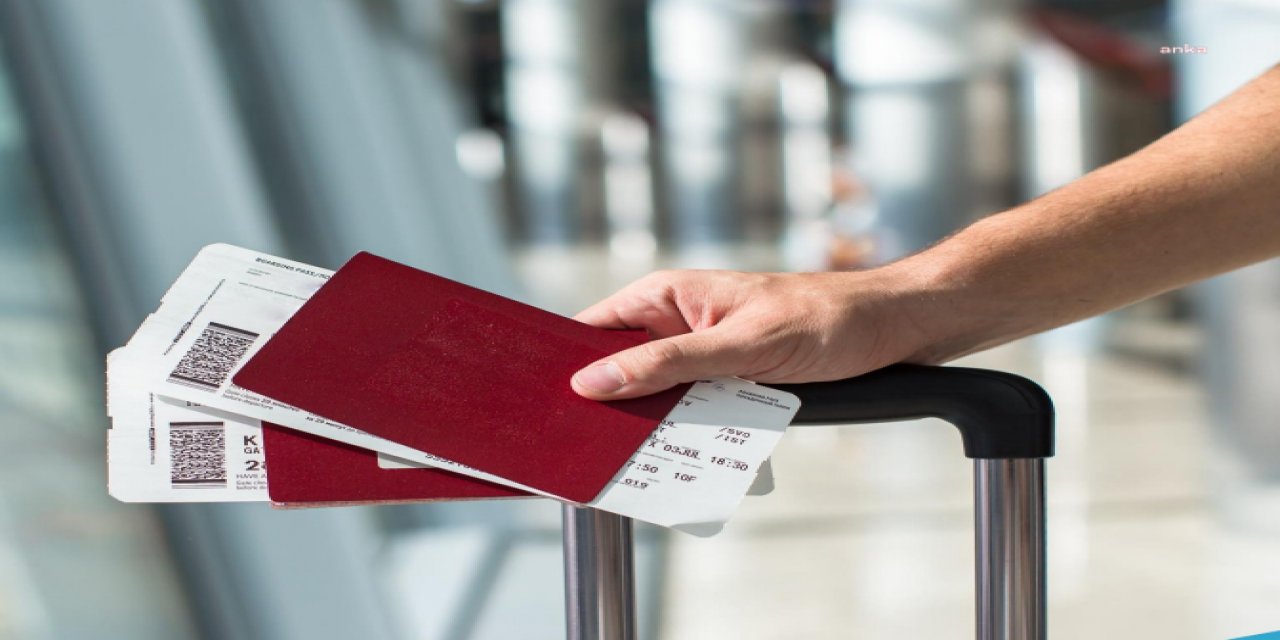 Halkın belini büken Türk Lirasının değer kaybı yabancı için ucuz ülke cenneti oldu: TEMMUZDA TÜRKİYE’YE GELEN YABANCI SAYISI GEÇEN YILIN AYNI AYINA GÖRE YÜZDE 52,84 ARTTI