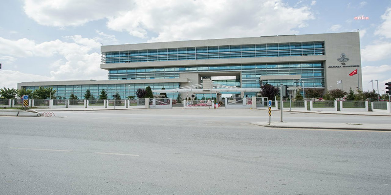 Gezi Parkı'nda ne, neden, nasıl oldu,: AYM'DEN GEZİDE YAKIN MESAFEDEN ATEŞLENEN GAZ FİŞEĞİYLE BAŞINDAN VURULAN BDULLAH CÖMERT’İN “YAŞAM HAKKI İHLALİ” BAŞVURUSUNA RED: Yaşam hakkı ihlalinden doğan mağduriyet gideril