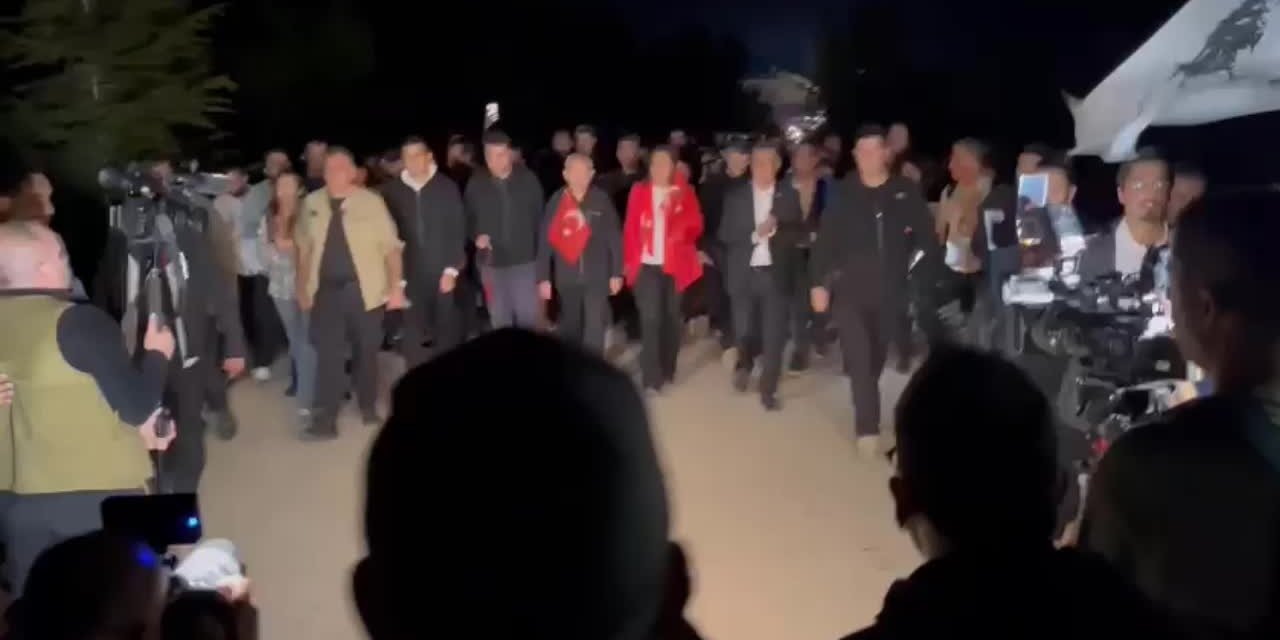 KILIÇDAROĞLU VE UYSAL BÜYÜK TAARRUZ’UN 100. YIL DÖNÜMÜNDE ZAFER YOLU YÜRÜYÜŞÜ’NE BAŞLADI