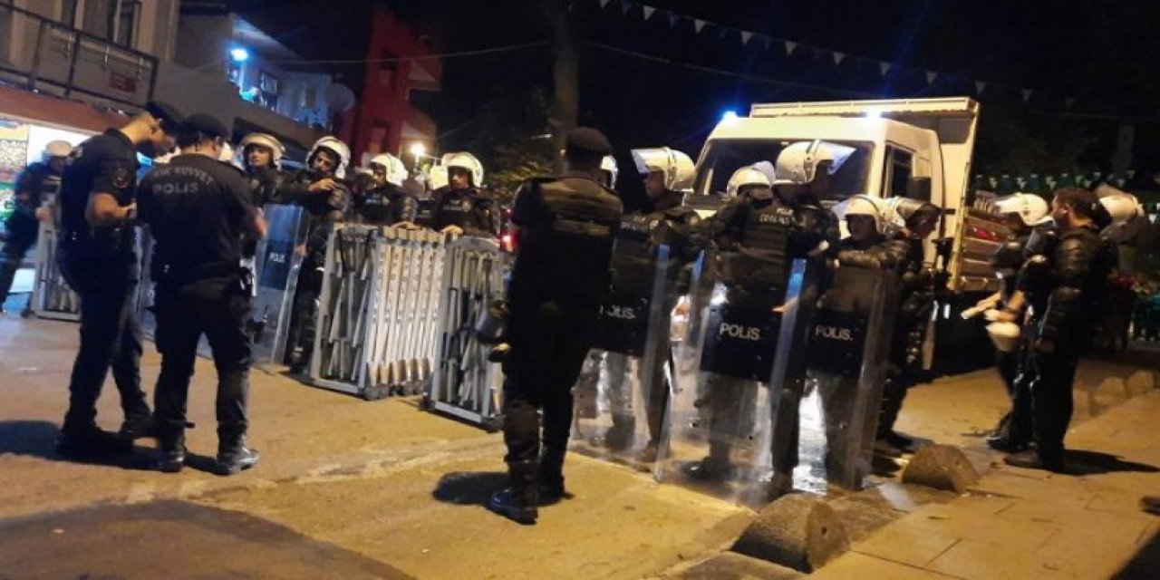 Tokatköy'e gece yarısı operasyonu: Polisler barikat kurdu, mahalle giriş çıkışlara kapatıldı