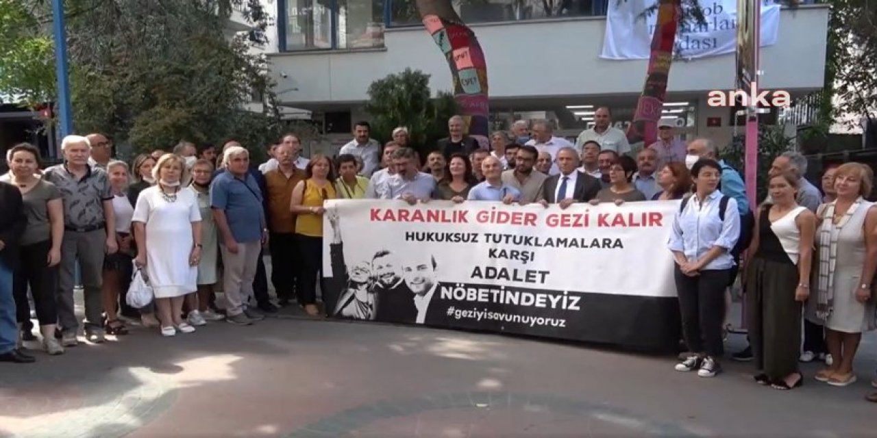 Memuriyetten çıkarılan Tezcan Karakuş Candan'dan mücadele vurgusu: 2023 güzel olacak