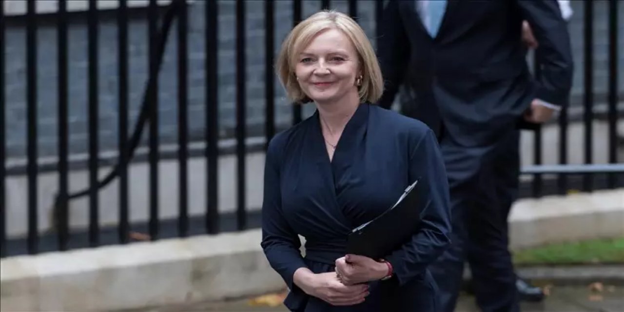İngiltere'de Başbakan Liz Truss kabinesini oluşturdu; farklı kökenden siyasetçilere yer verdi