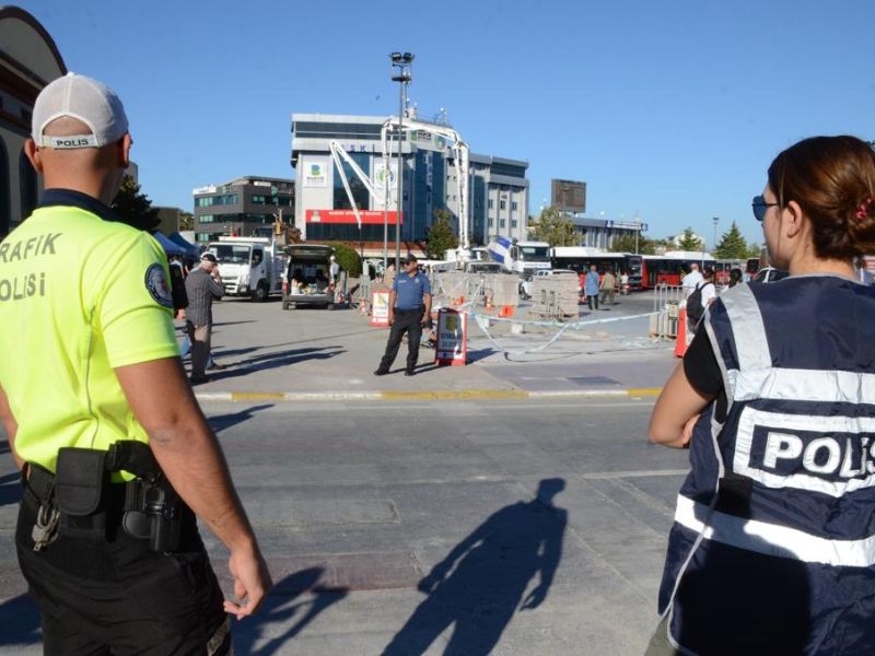 İçişleri Bakanlığı'ndan seyyar satıcı ve dilencilere yönelik uygulama başlatıldı