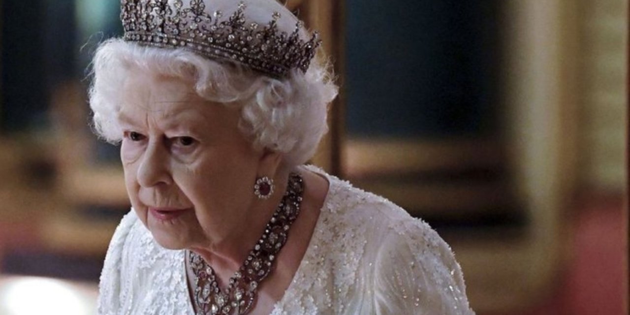 Kraliçe Elizabeth'in cenazesine katılacak dünya liderlerinin ticari uçuş tercih etmesi, tören alanına otobüslerle gitmesi istendi