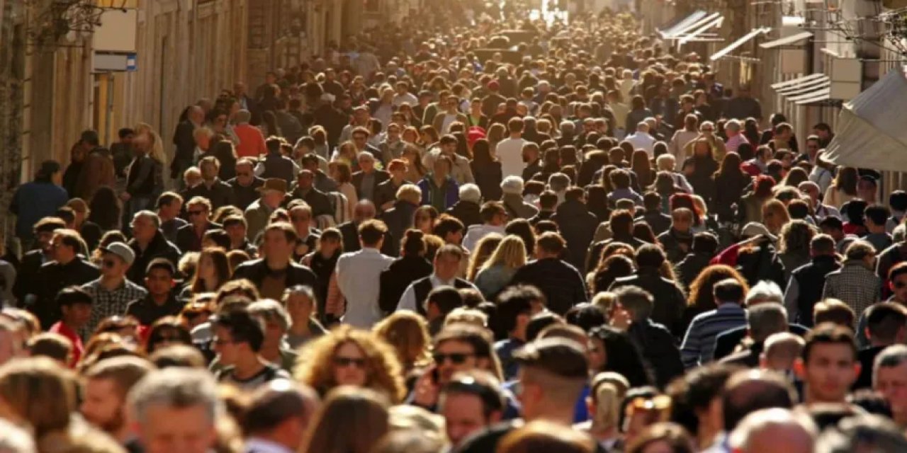 Metropoll’ün son anketinden çarpıcı sonuçlar! Halkın yüzde 51,5’i…