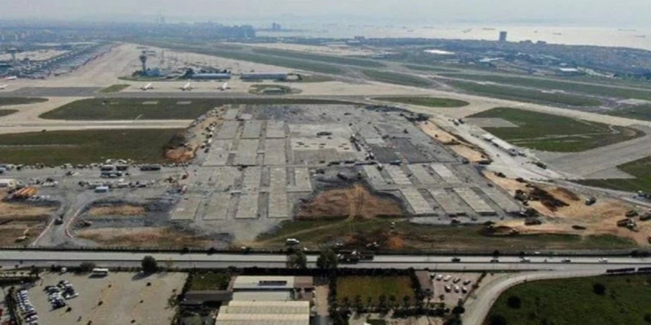 Atatürk Havalimanı'nın pistlerini kırmışlardı: Şimdi de asfalt için 1,2 milyon TL harcandı