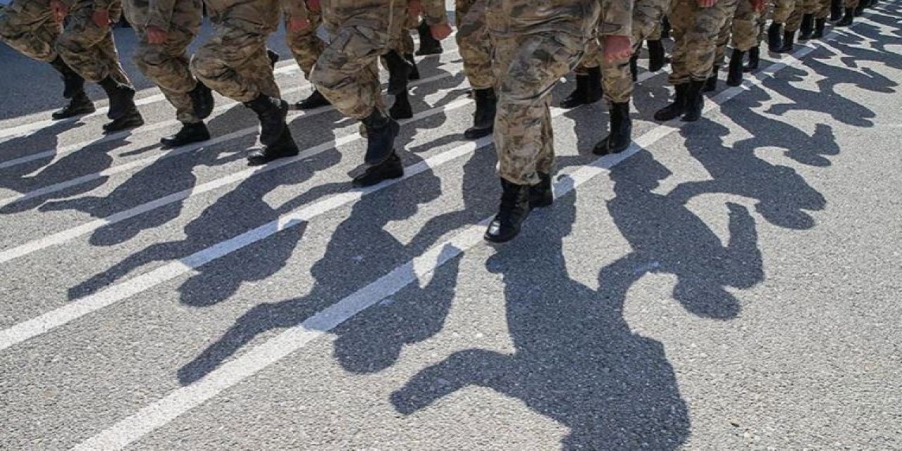TSK’de subaylık için ‘nikâh’ koşulu: ‘Evlenmeden birlikte yaşayanlar’ yönetmeliğe girdi