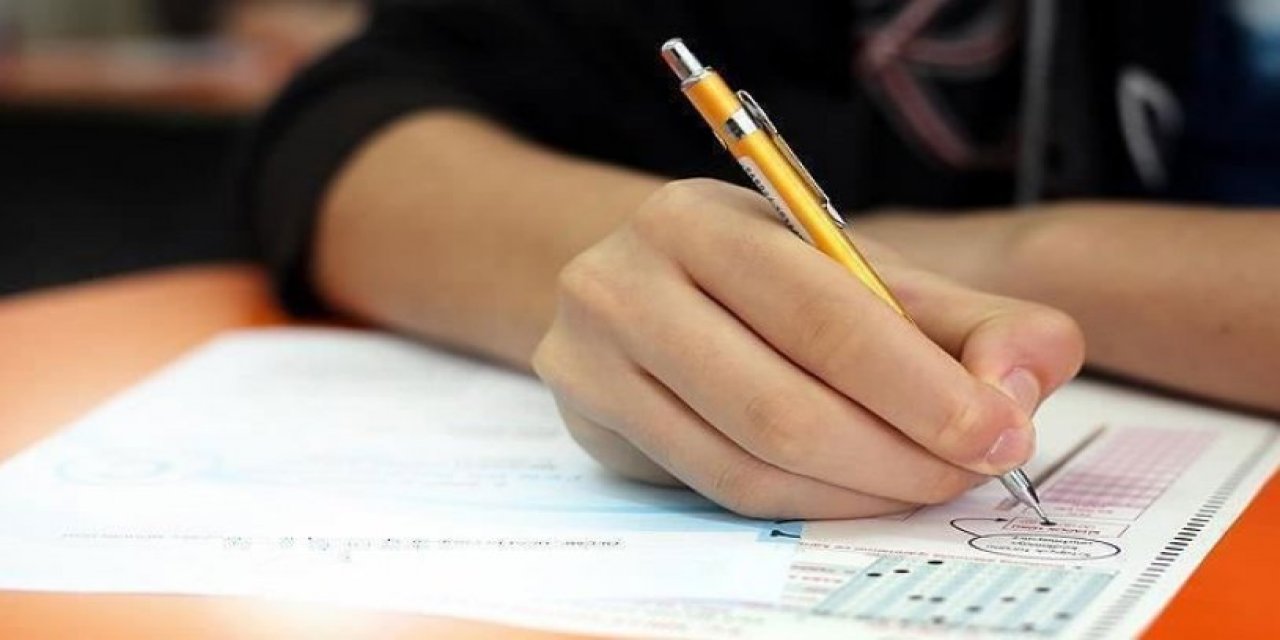 KPSS'de bir skandal daha: Sorular yine aynı çıktı