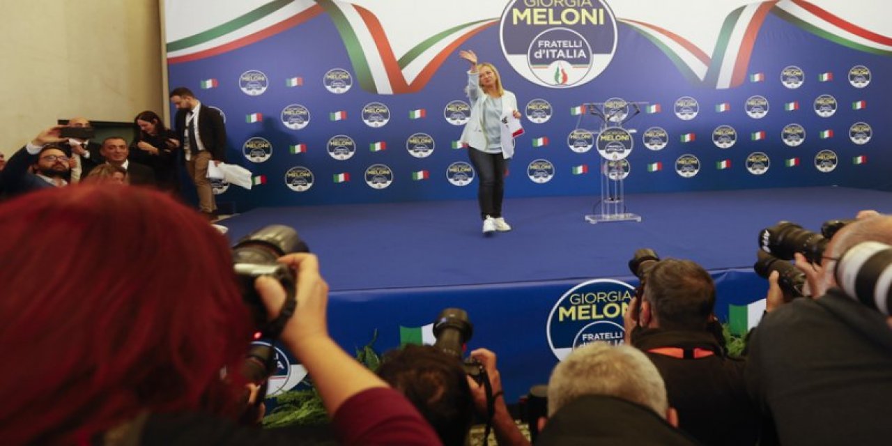 Mussolini'den sonra bir ilk: İtalya'da seçimi aşırı sağ kazandı