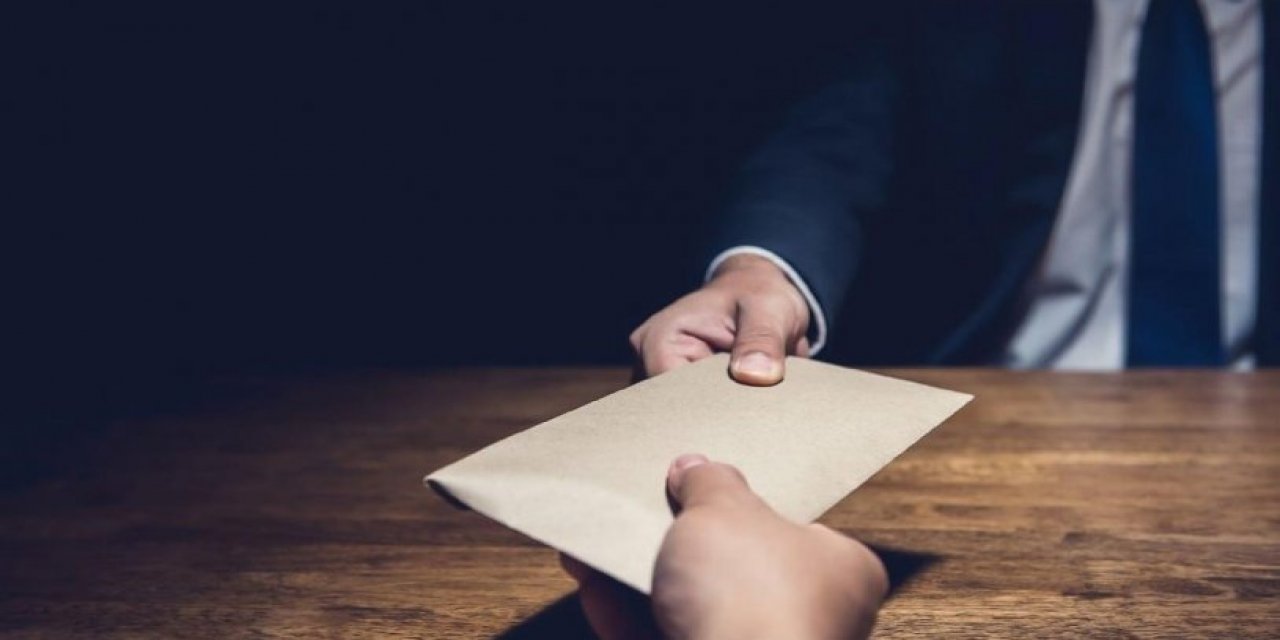 Rüşvet Saray'a uzandı ama... Emniyet'in raporuna göre yolsuzluk azaldı