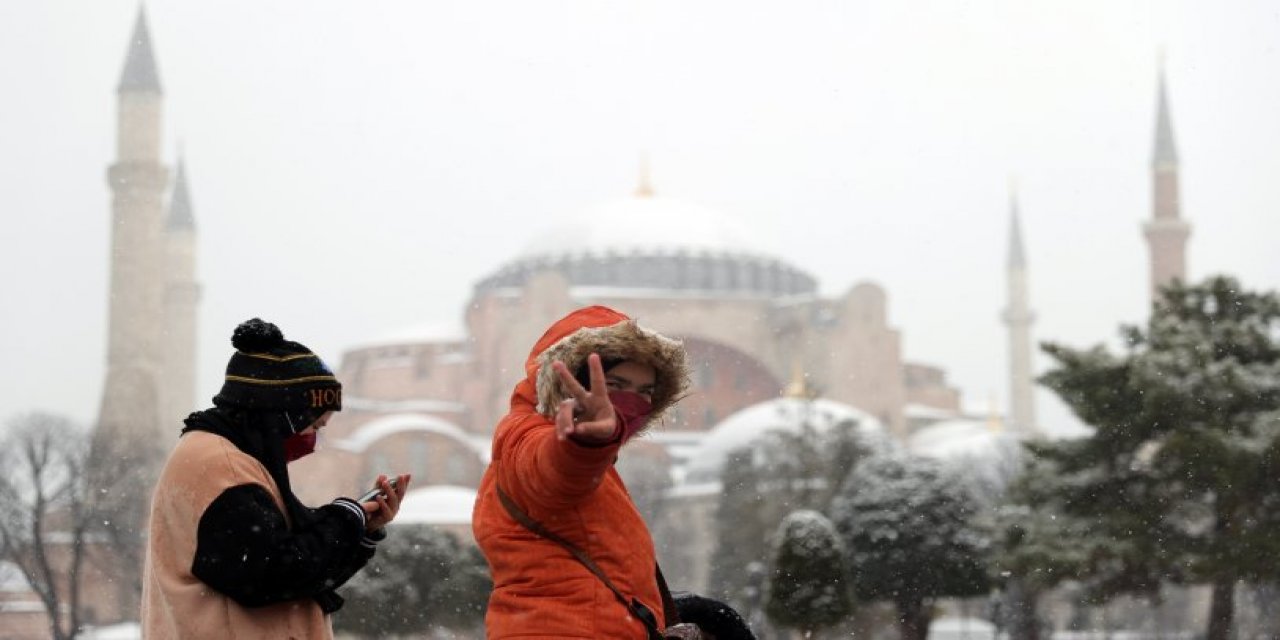 'Perdeleri açın' önerisi sonrası bakandan bir öneri daha: Kışın gezin