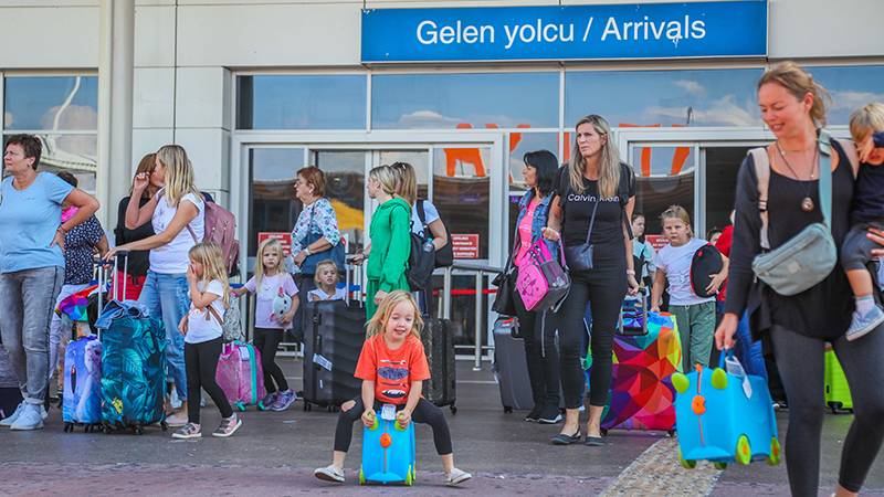 Antalya'ya gelen turist sayısı 11 milyonu aştı