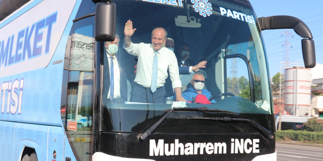 Muharrem İnce'nin otobüsüne polis müdahalesi