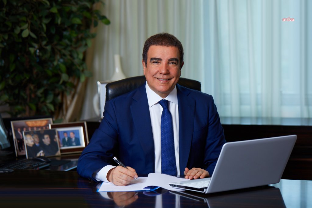 CHP Genel Başkan Koordinatör Başdanışmanı Erdoğan Toprak, Mersin’de polisevine saldıran terörist üzerinden CHP’nin suçlanmasına ilişkin açıklama yaptı.