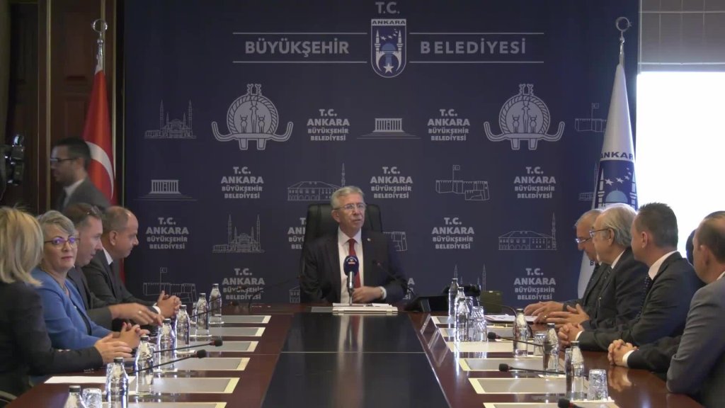 Ankara’da yapılacak 3 yeni metro hattının projeleri için imzalar atıldı