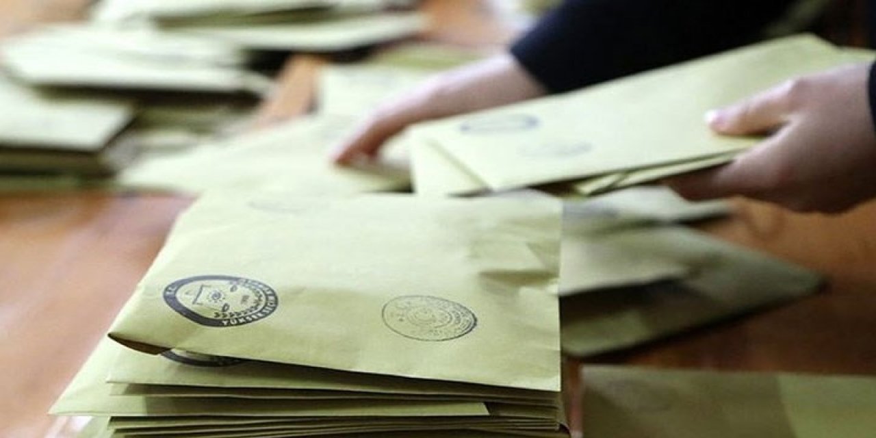 CHP'den kanun teklifi: Türk vatandaşı yapılan yabancılar ilk seçimde oy kullanmasın