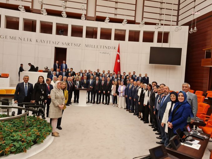 “Sansür Yasası” teklifi, TBMM Genel Kurulu'nda oyçokluğu ile kabul edildi