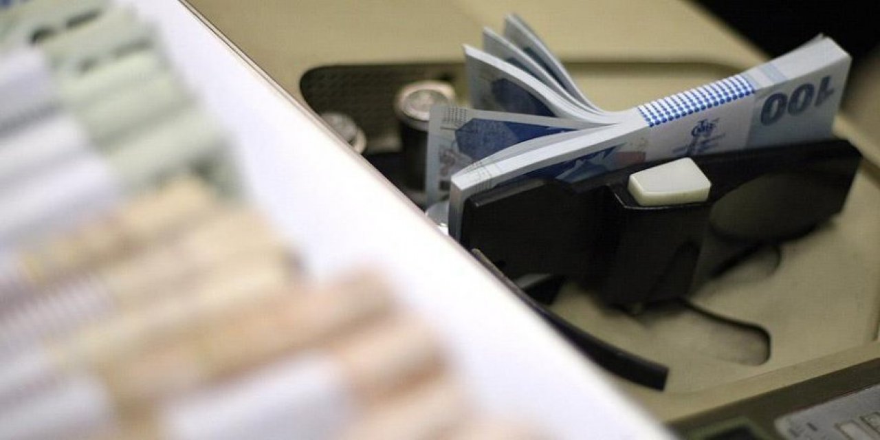 Hizmet üretici enflasyonu üç haneye ulaştı