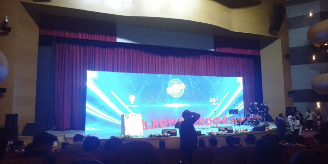 Belge ortaya çıktı: Öğrenciler 'teknoloji etkinliği' denilerek Erdoğan'ın programına götürüldü