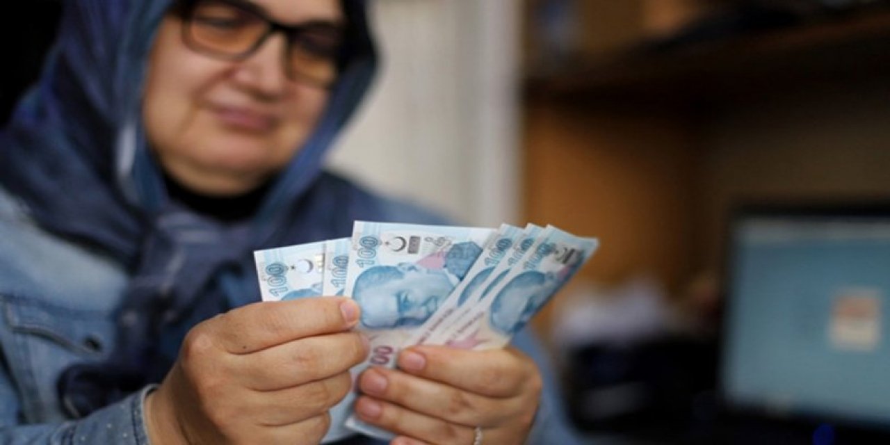 Büyük hayal kırıklığı: Memur ve emekli yılbaşında ne kadar zam alacak?