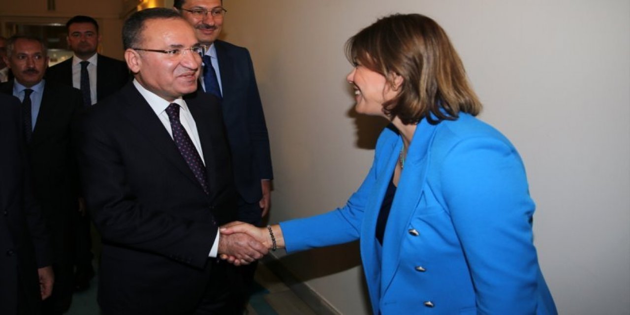 AKP'de HDP ziyareti tartışması sürüyor: "Meclis'te grubu bulunan legal bir parti, HDP'ye gitmek değil gitmemek abestir"