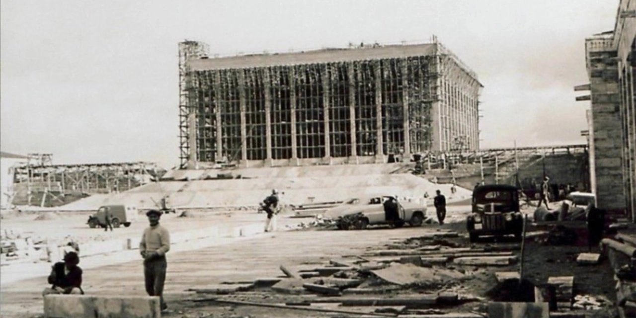 Anıtkabir'in hikayesi: Yeri seçilirken hangi tartışmalar yaşandı, son haline nasıl karar verildi?