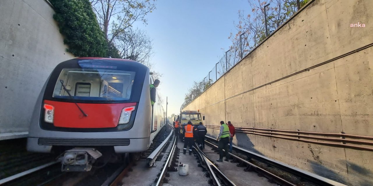 Ankara Büyükşehir Belediyesi’nden metro açıklaması: “Rutin hat bakım çalışmaları yapan ‘Unimog’ aracı sabah saatlerinde raydan çıkmıştır”