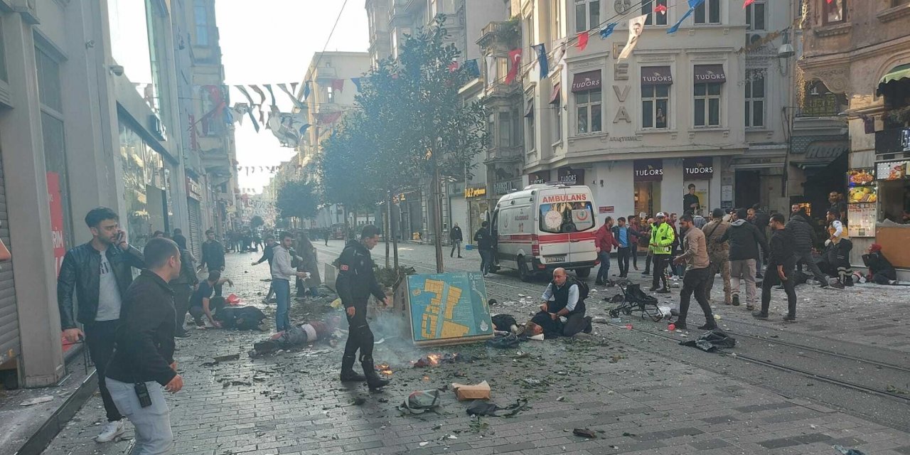 İSTİKLAL CADDESİ'NDEKİ PATLAMAYA İLİŞKİN VALİLİKTEN İLK AÇIKLAMA: "CAN KAYBI VE YARALILARIMIZ BULUNMAKTADIR"