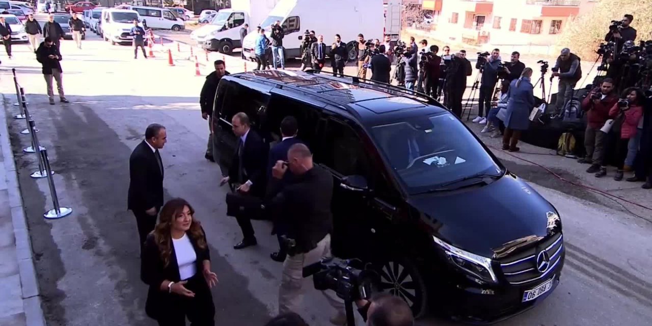 ‘ALTILI MASA’NIN SEKİZİNCİ TOPLANTISI, DEVA PARTİSİ EV SAHİPLİĞİNDE BAŞLADI