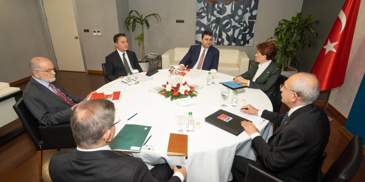 Altılı Masa toplantısının perde arkası: 'Akşener direnmedi'