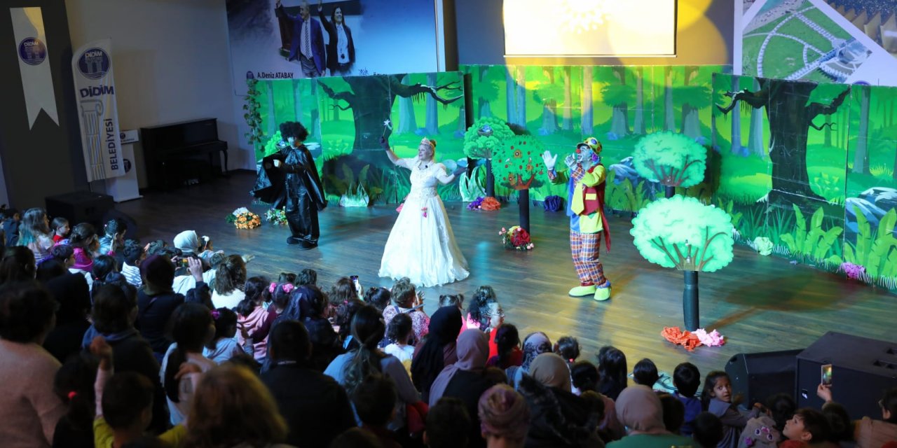 DİDİMLİ ÇOCUKLAR TATİLİ DOYASIYA EĞLENEREK GEÇİRİYOR