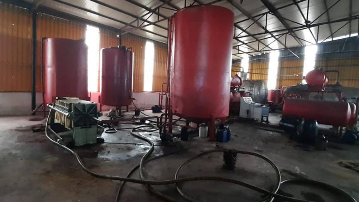 Tesis kurup madeni yağlardan kaçak akaryakıt ürettiği belirtilen 9 şüpheliye gözaltı