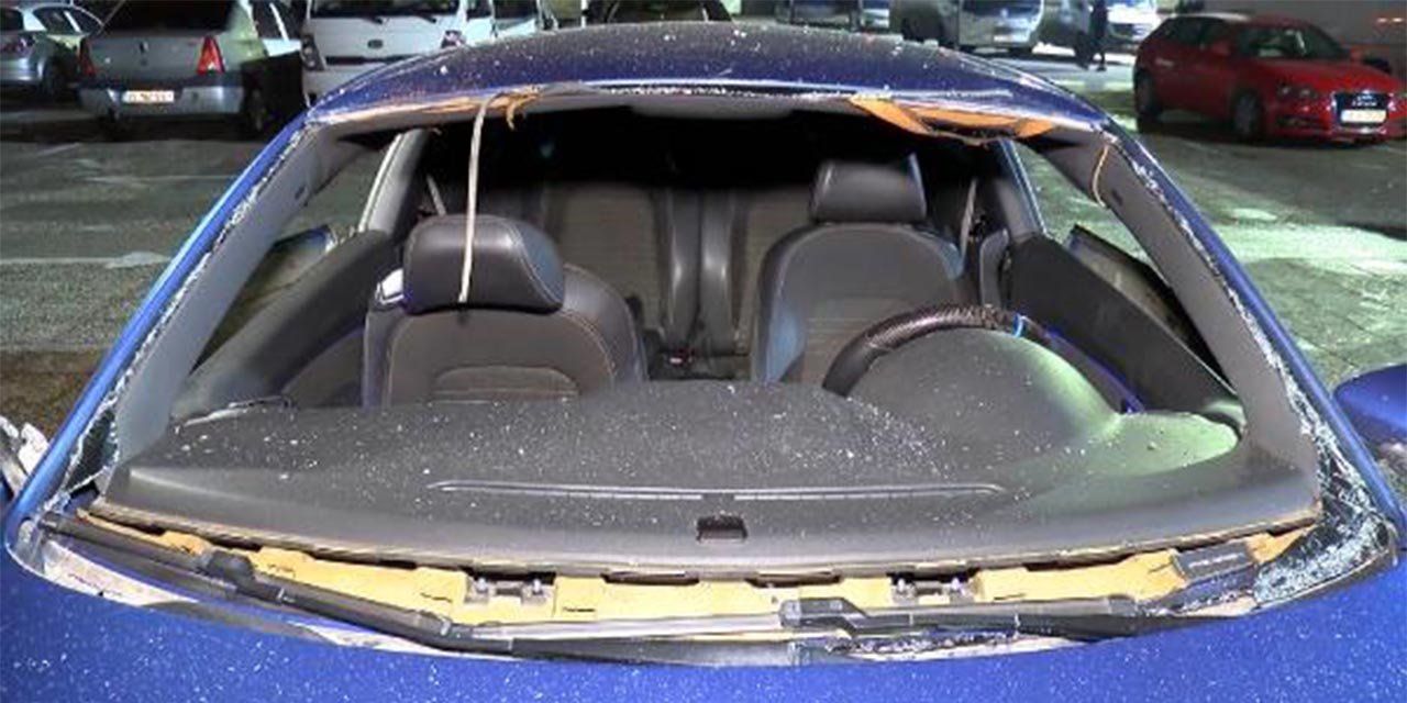 Bursa'da bir otomobilde çakmak gazı kaynaklı patlama meydana geldi: 3 yaralı