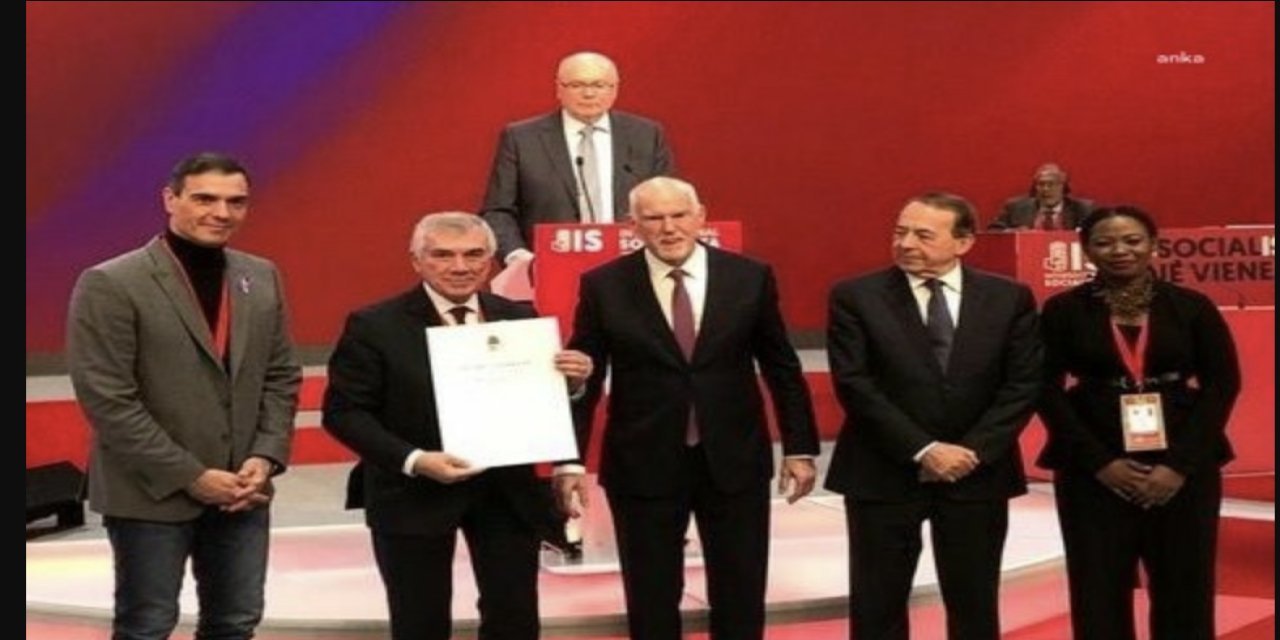 CHP'li Çeviköz, Sosyalist Enternasyonal Prezidyum üyeliğine seçildi