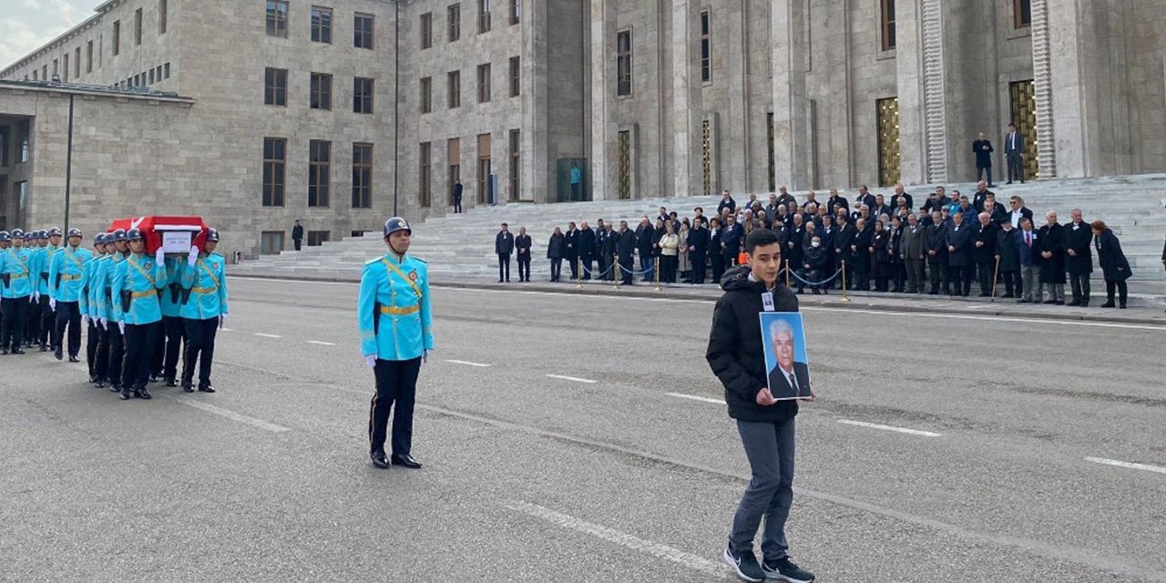 Eski milletvekili Mehmet Sönmez için TBMM'de cenaze töreni düzenlendi