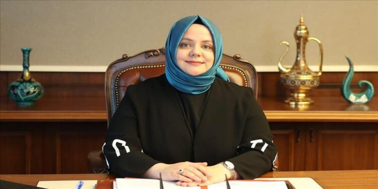 Zehra Zümrüt Selçuk kötü haberi sosyal medya hesabından duyurdu! O da...