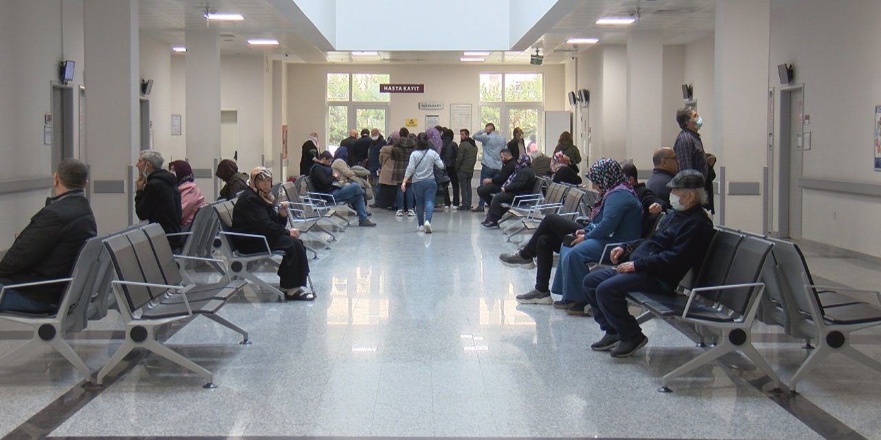 Sağlıkçılardan uyarı: 'Hastane randevusuna gitmeyen her 5 kişi, 600 kişiyi mağdur ediyor'
