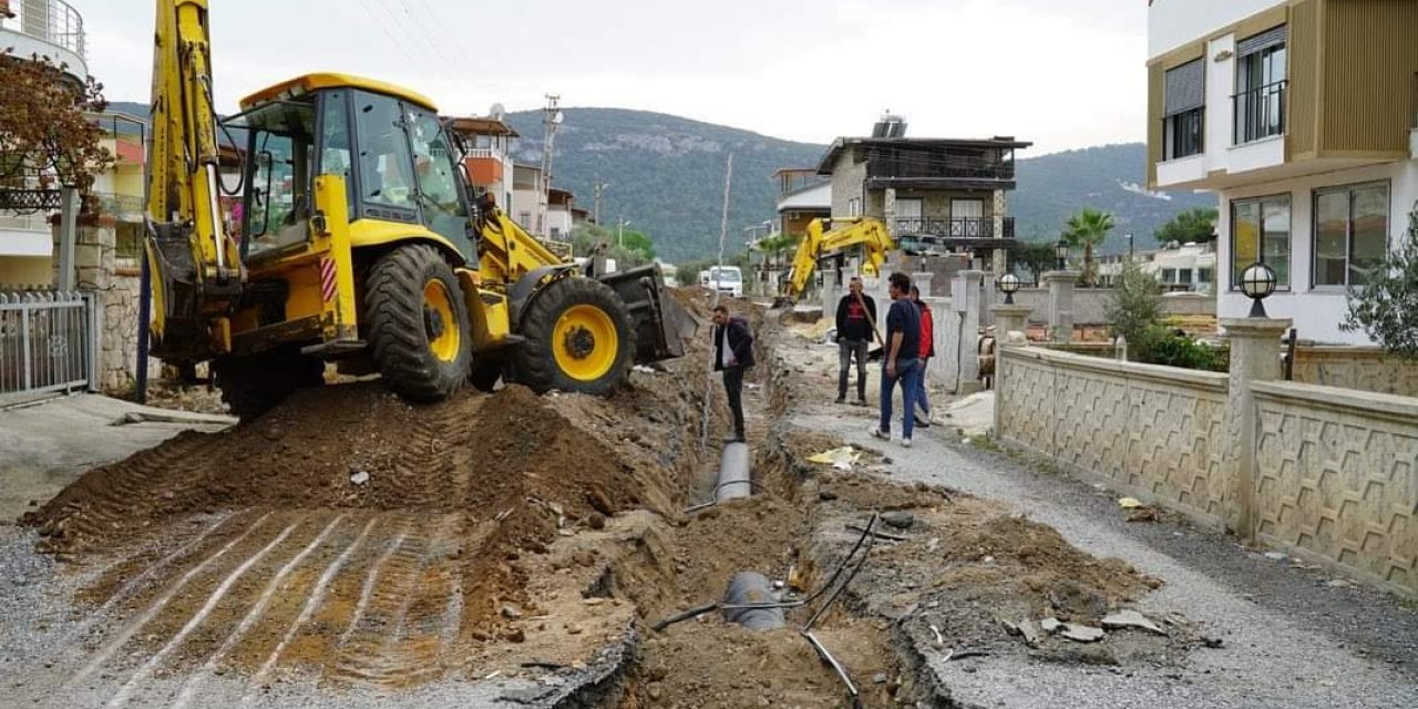 DİDİM BELEDİYESİ YOL YAPIM ÇALIŞMALARINI SÜRDÜRÜYOR