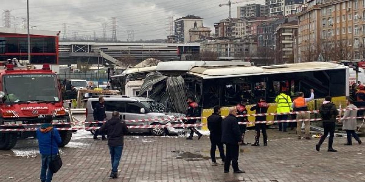 İETT otobüsü ile tramvay çarpıştı: 19 yaralı