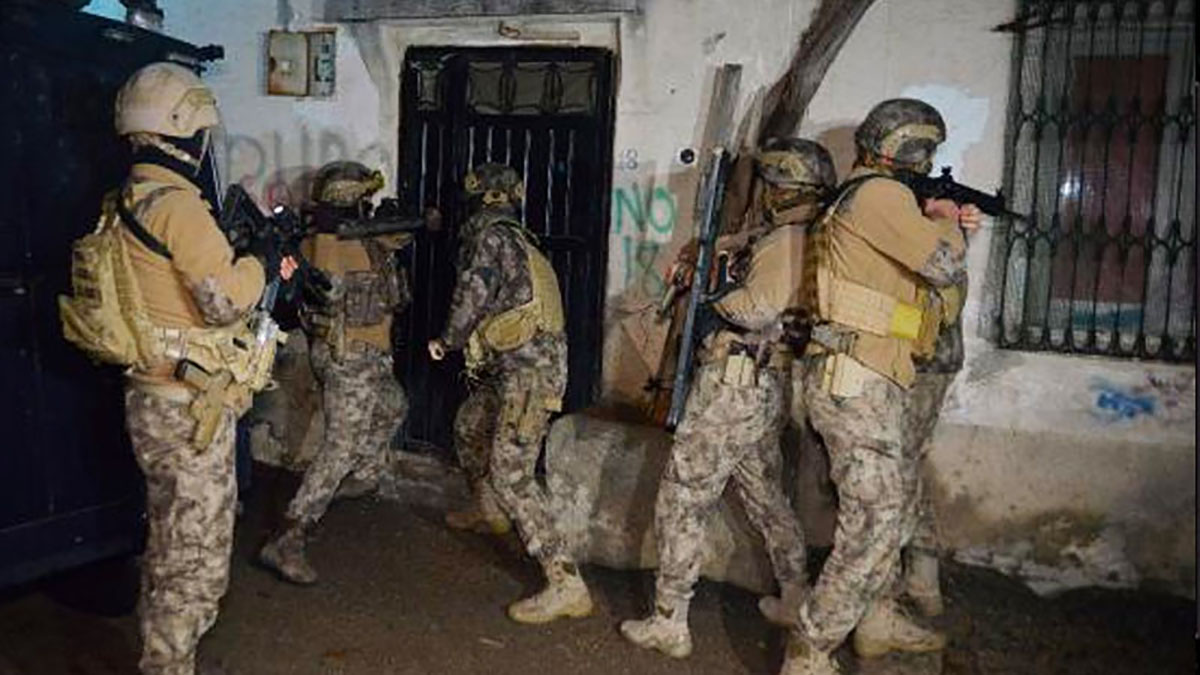 Ankara'da IŞİD operasyonu: 18 kişi gözaltında