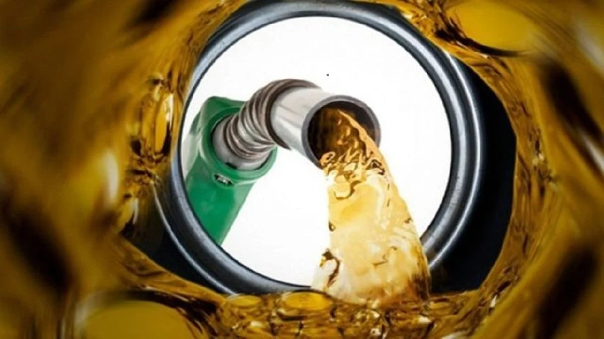 Benzine bir indirim daha bekleniyor