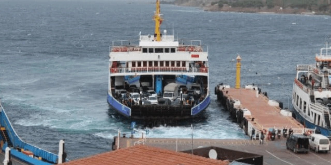 Bozcaada ve Gökçeada’ya tüm feribot seferleri iptal edildi