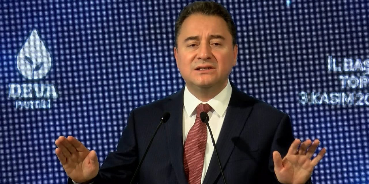 Babacan: Vatandaşlarımız kazandıkları 3 kuruş ile hayatta kalmaya çalışıyor