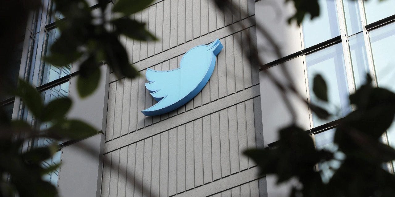 Twitter, ofis eşyalarını satışa çıkarıyor!