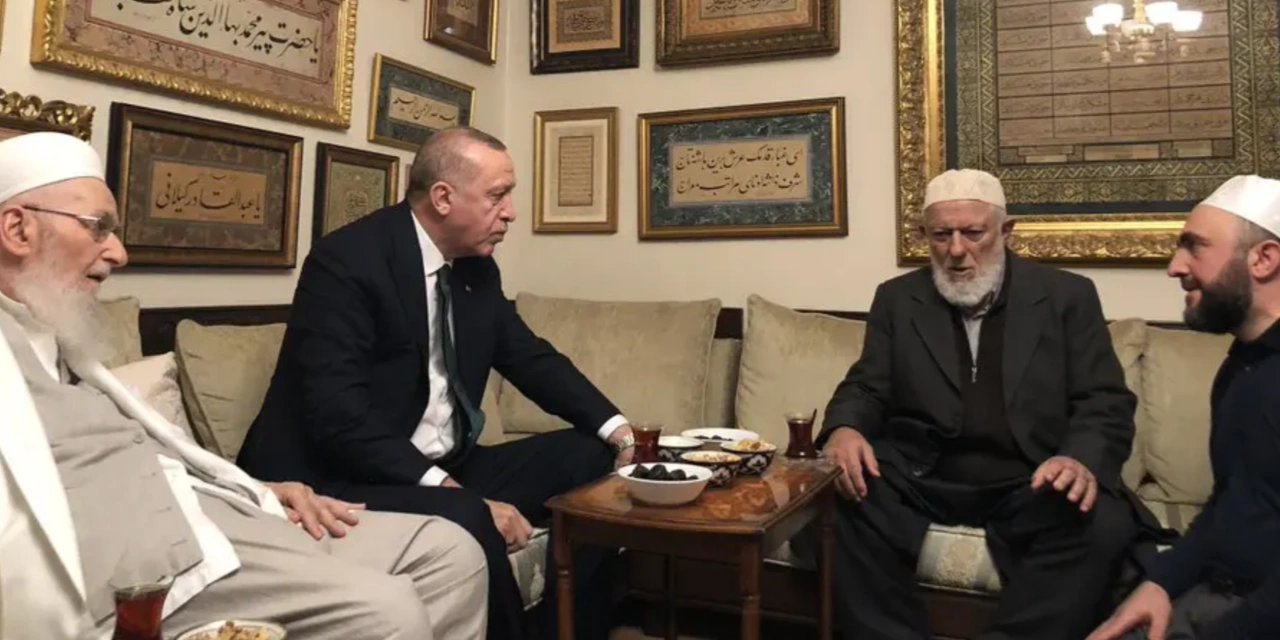 Murat Yetkin: Erdoğan artık ne İsmailağa'yı ne Menzil'i kızdırmak ister; insanın aklına Berat Albayrak'ın söyledikleri geliyor