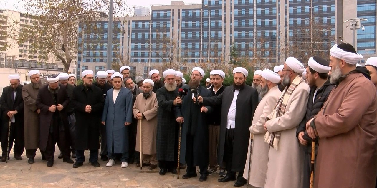 Adliye önünde toplanıp, istismarı savundular!