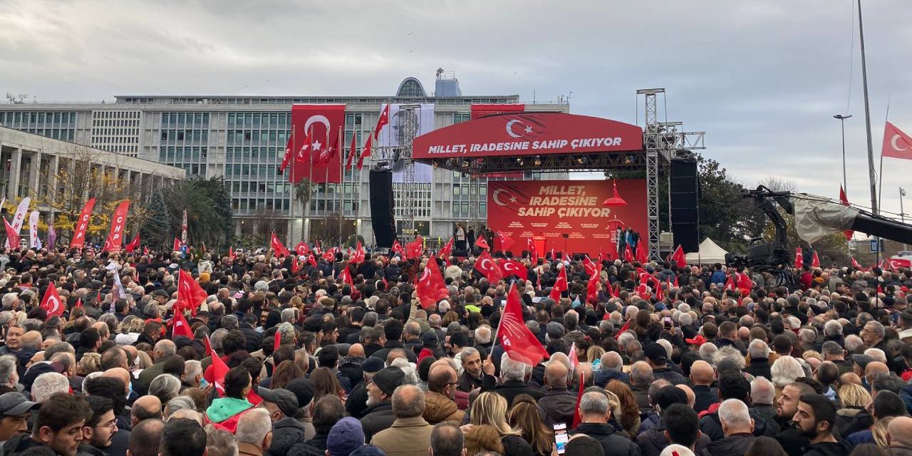 İmamoğlu: Hepimiz birbirimiz için buradayız, haksızlığa karşı buradayız