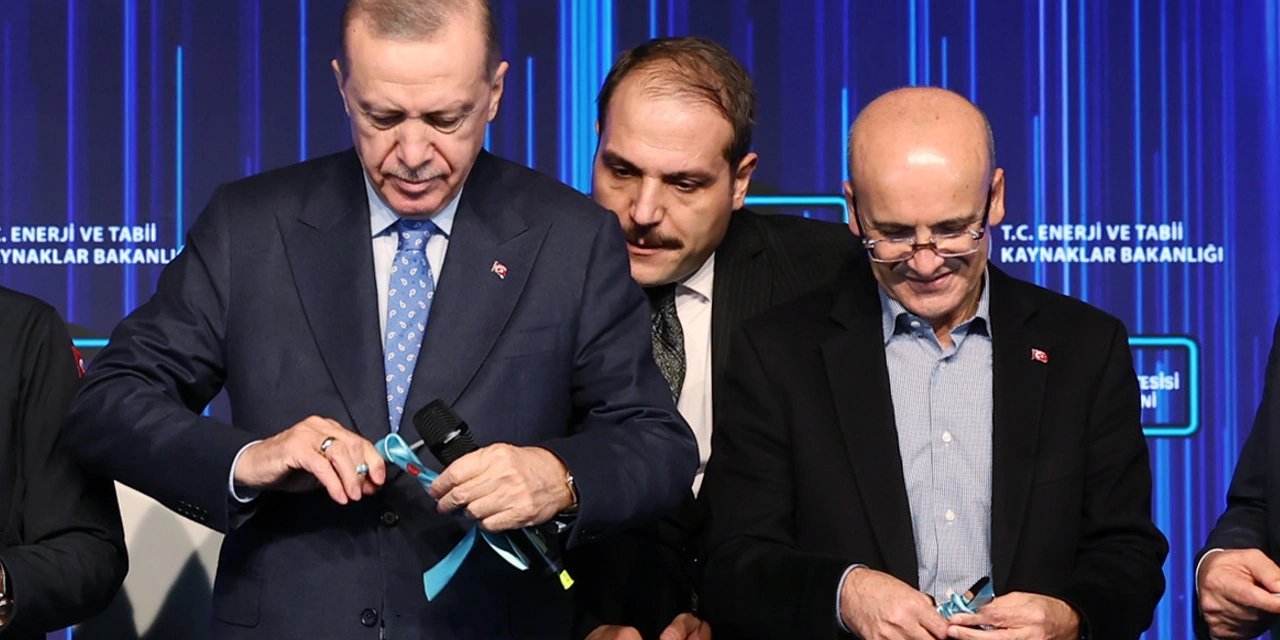 Erdoğan ve Şimşek'ten anlamlı fotoğraf: Bakan Nebati gidici mi?